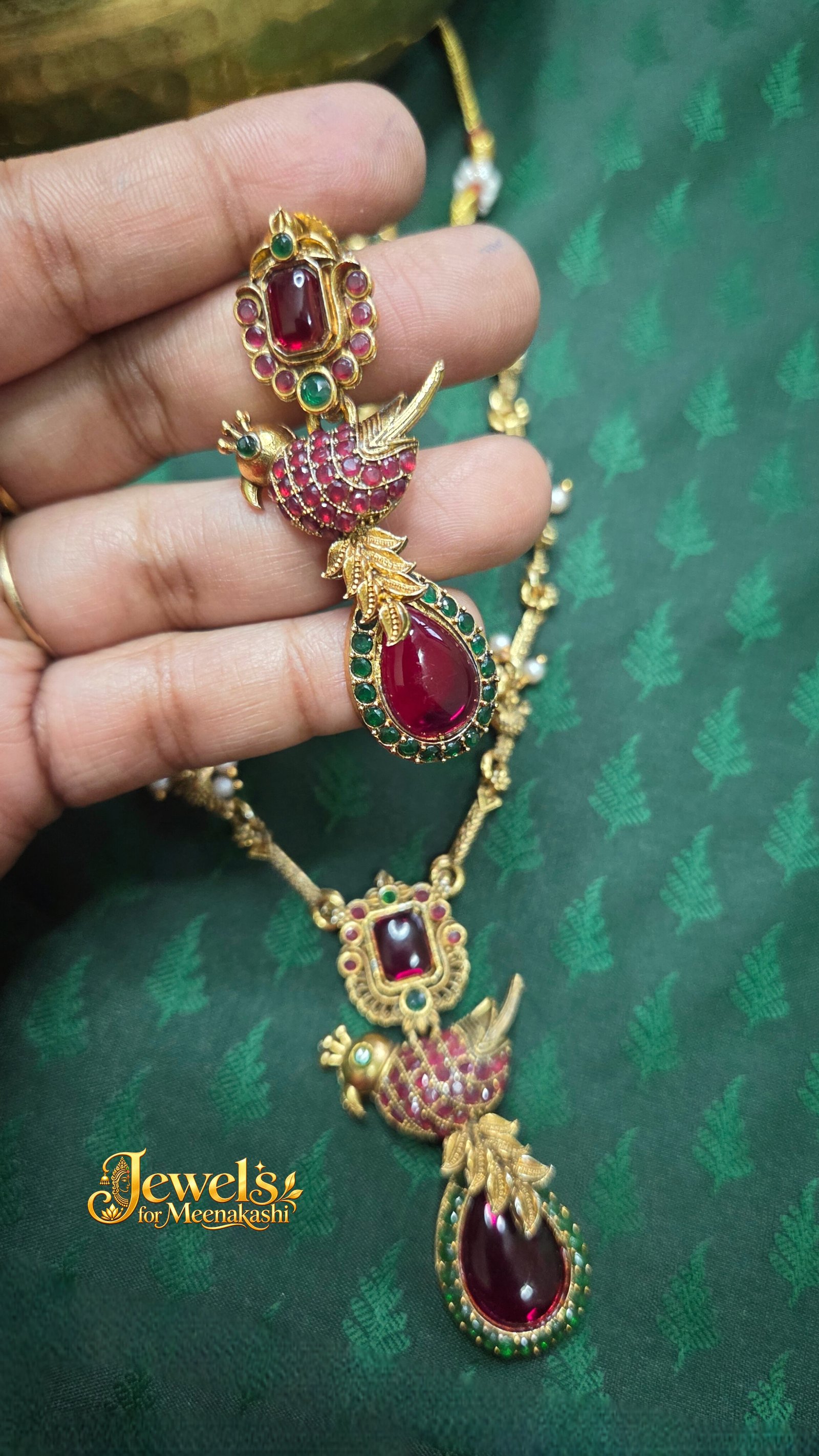 Trendy Parrot Antique Necklace & Earring DC 16