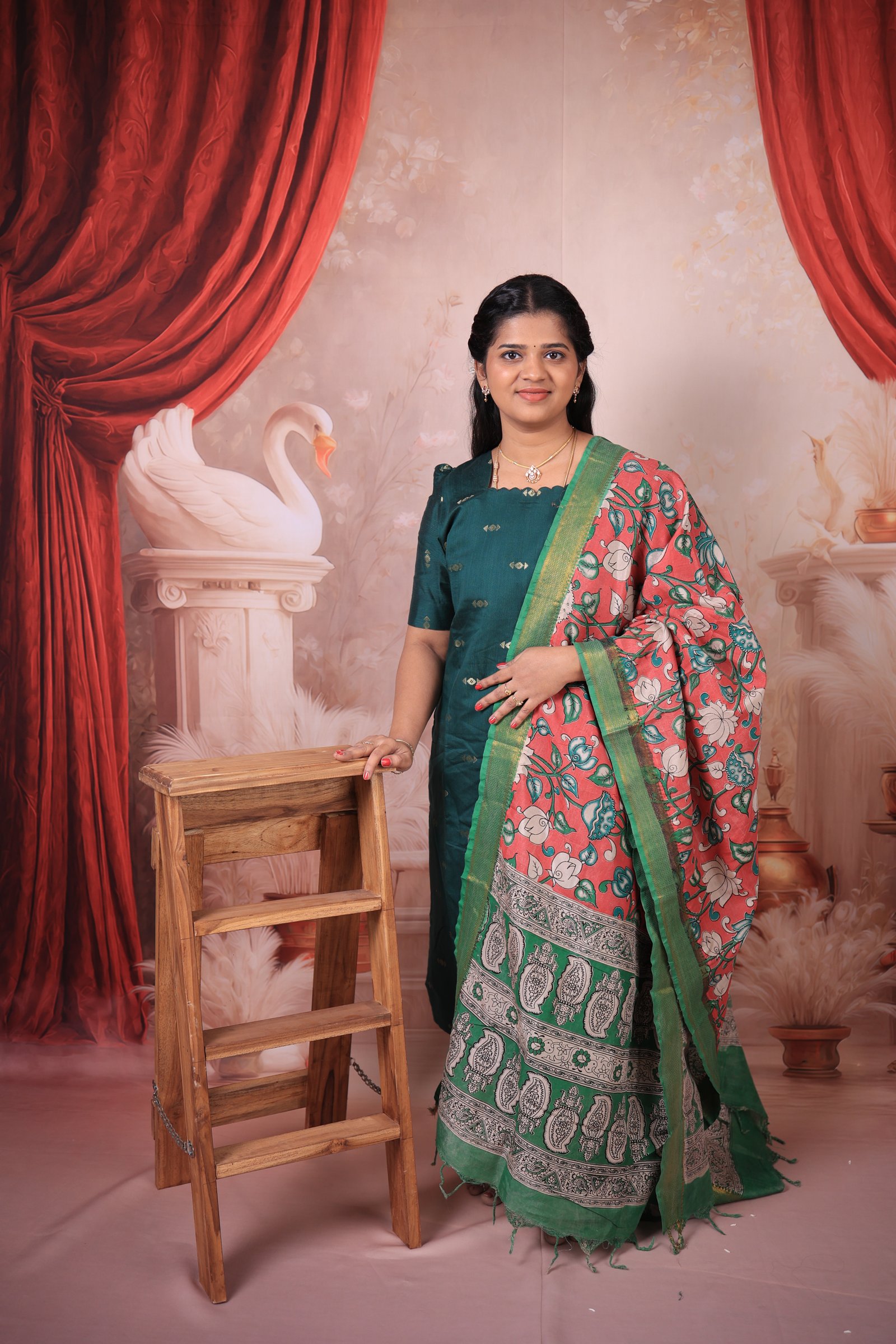 Bottle Green Kurta with Kalamkari Shawl