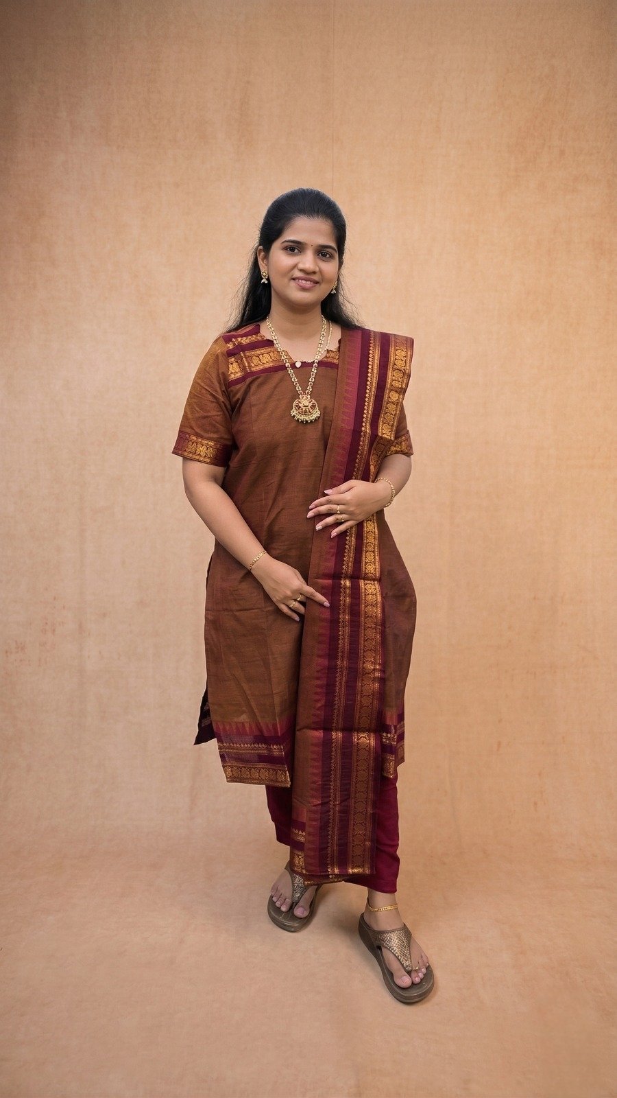Brown Kurta with Maroon Shawl