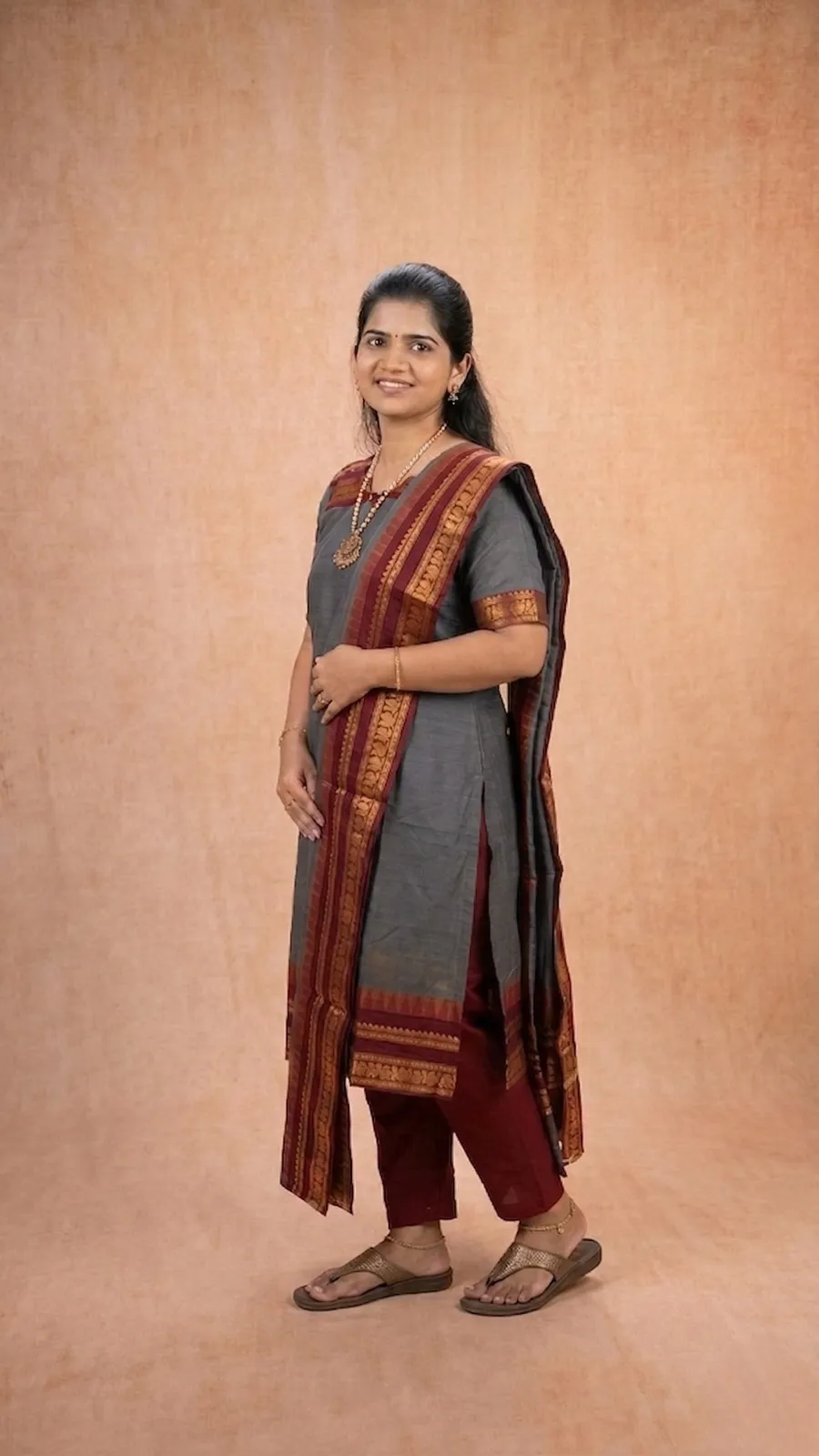 Grey Kurta with Maroon Shawl